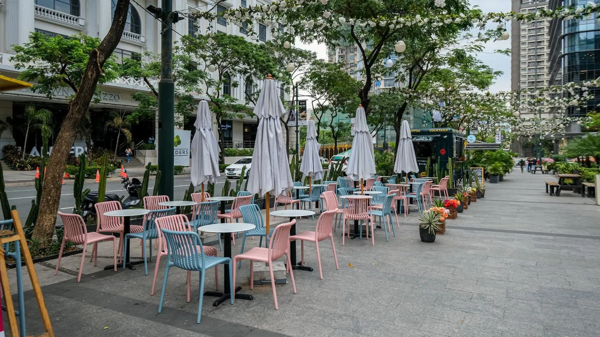 Bgc 2Br Uptown Parksuites With Balcony And Bathtub Manila Apartment