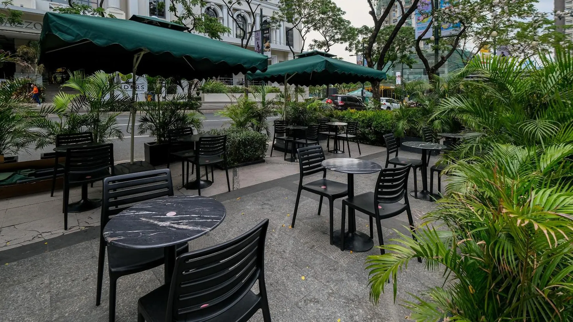 Bgc 2Br Uptown Parksuites With Balcony And Bathtub Manila 0*,  Philippines
