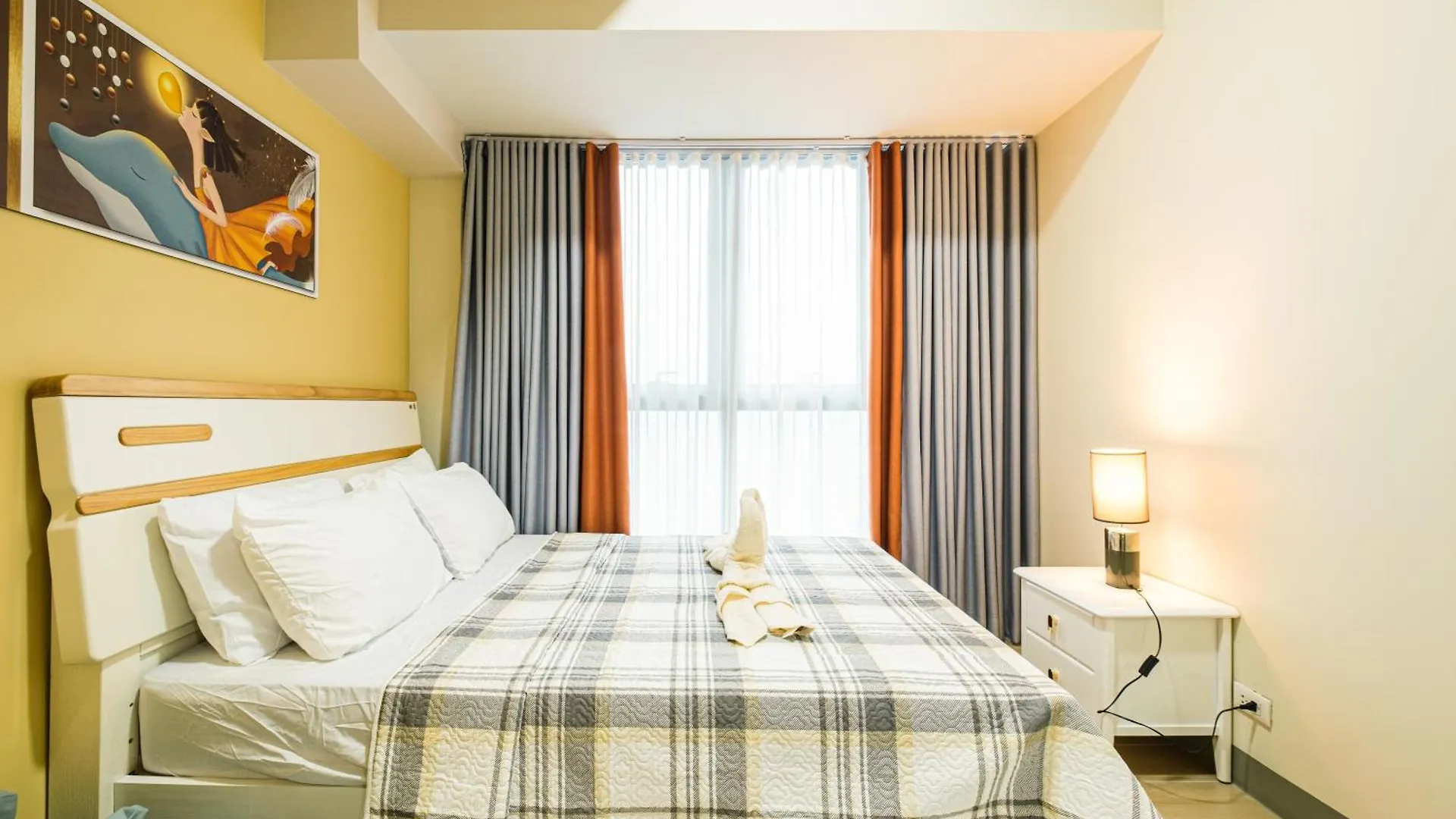 Bgc 2Br Uptown Parksuites With Balcony And Bathtub Manila