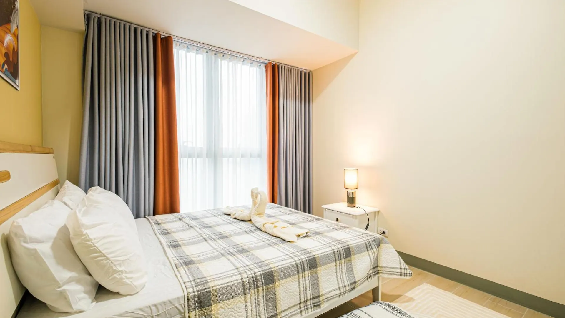 Apartment Bgc 2Br Uptown Parksuites With Balcony And Bathtub Manila