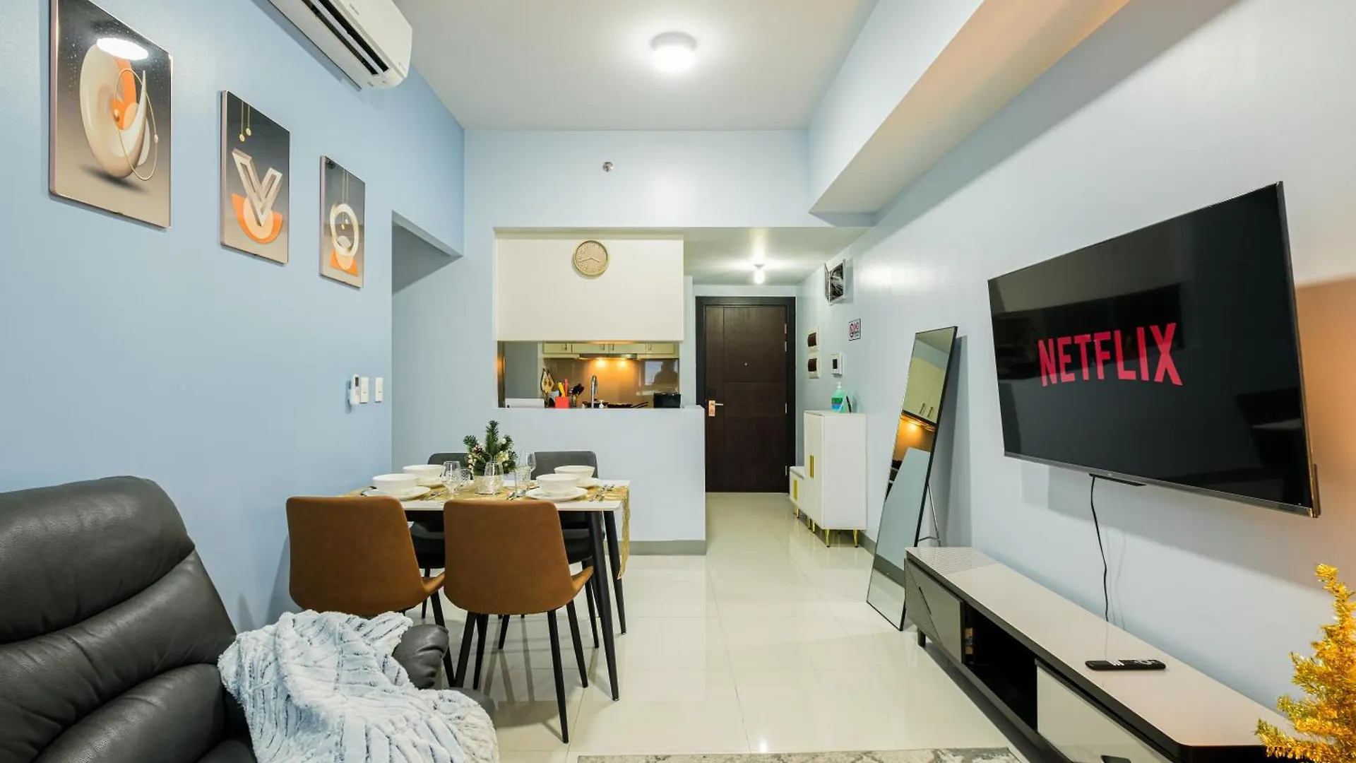 Apartment Bgc 2Br Uptown Parksuites With Balcony And Bathtub Manila